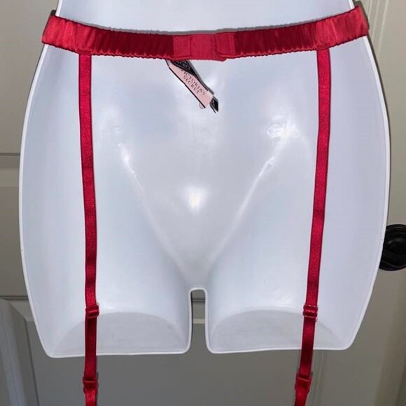 Valentines Day 2022 VICTORIA'S SECRET Red Satin Garter Belt with BOW Front~ XS/S - Picture 3 of 4